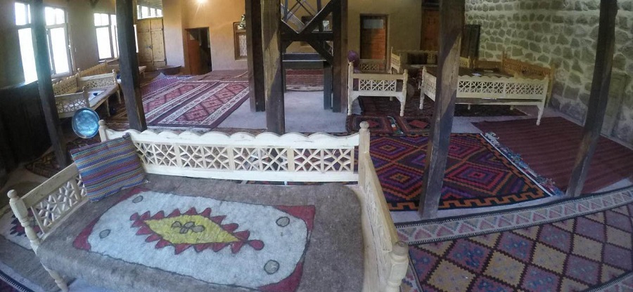 Seven Hostel in Alamut