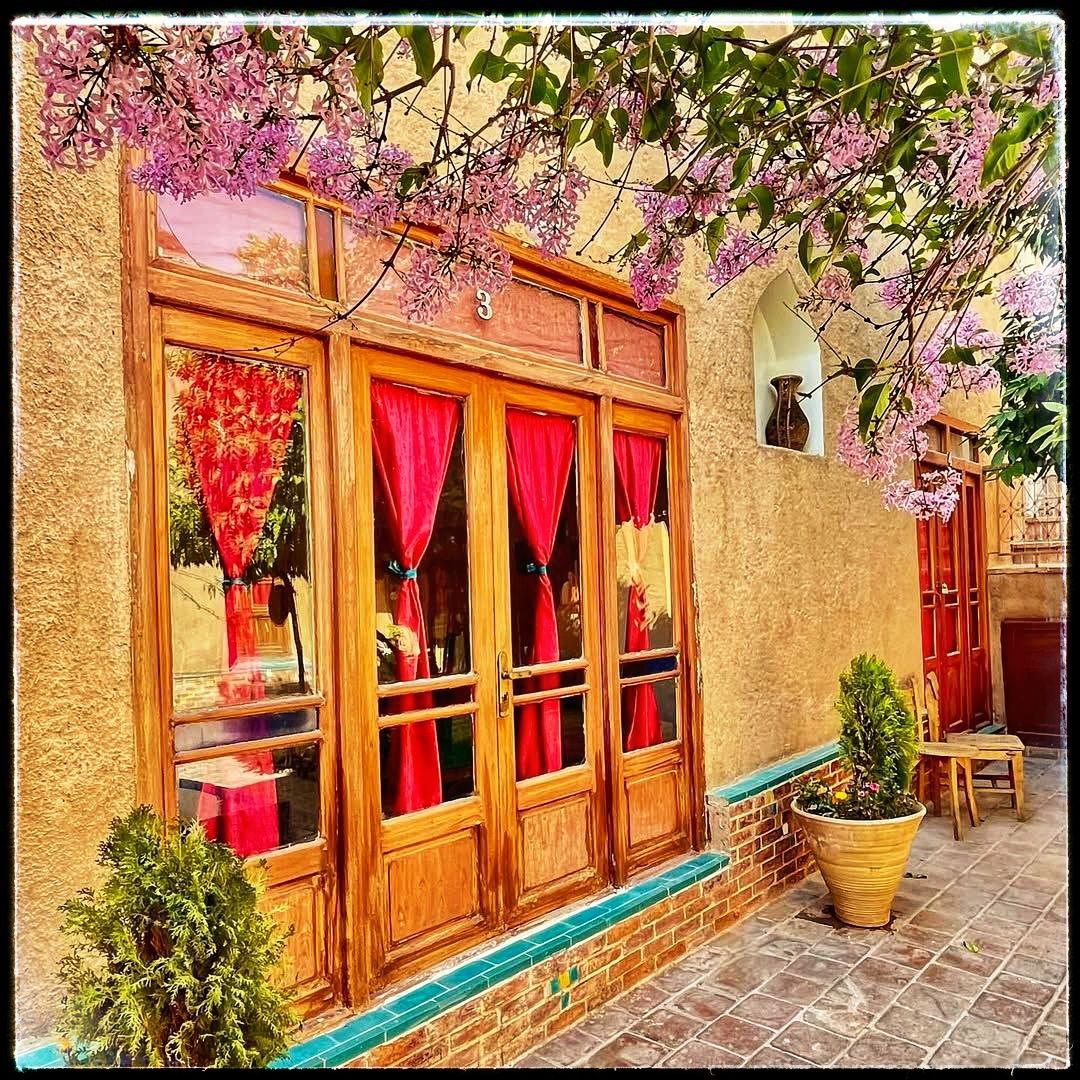 Isfahan Seven Hostel